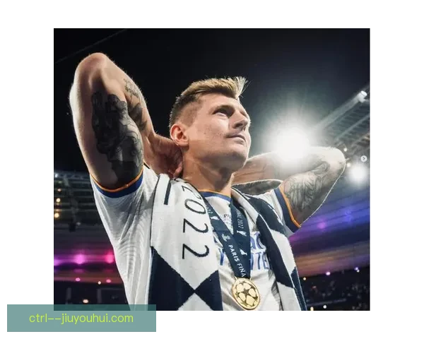 皇马中场克罗斯社媒晒训练间隙惬意日常球迷直呼太会生活状态拉满